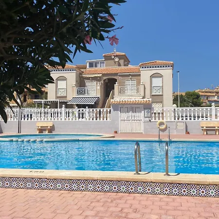 Roof Terrace With Pool, Bikes Included *